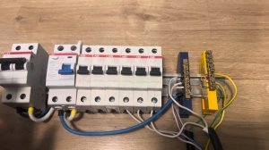 Что делать если выбивает УЗО?