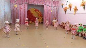 Танец  девочек « Ягодки - кокетки «.1 младшая группа.