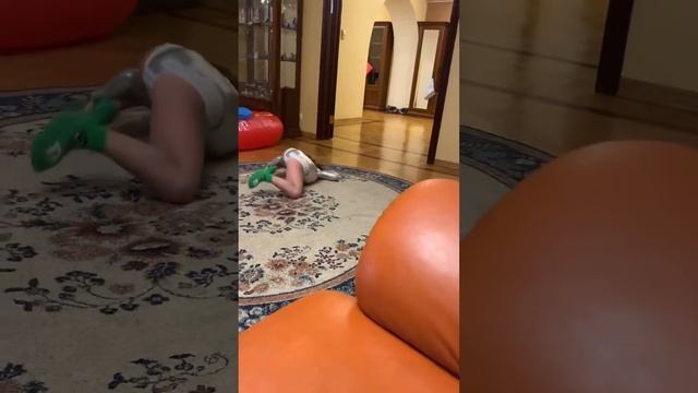 Крутая гимнастка! смотреть онлайн