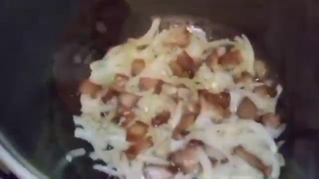 Тушеный картофель с рулькой в казане смотреть онлайн