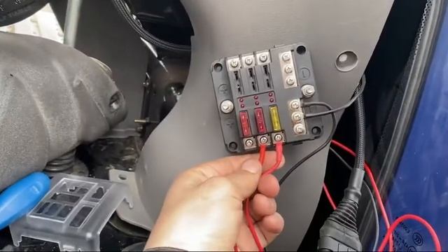 Монтаж подруливающего устройства Кампус на трактор Lov