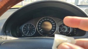 Потухла приборная панель Мерседес w211