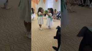 Танец с подснежниками 2 младшая песня Зинаида Роот «Ве