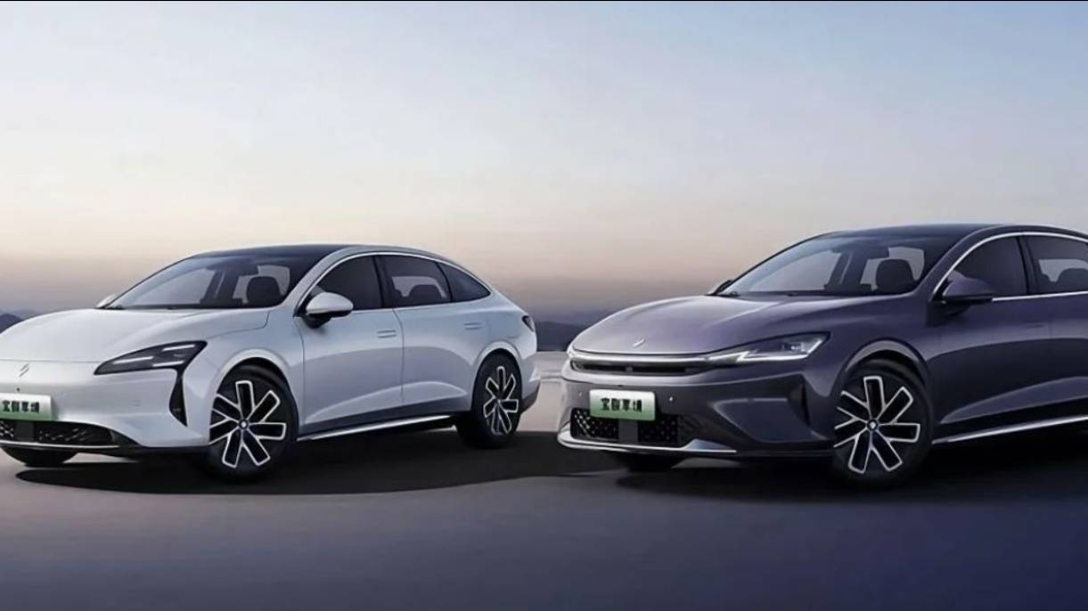 Wuling BaoJun 2025 Xiangjing EV