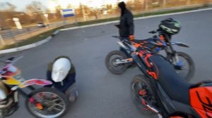 ЛЮТЫЙ СТАНТ ПО ГОРОДУ НА ЭНДУРО И ПОКАТУШКИ | Regulmoto Duke 30