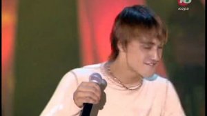 Дима Билан - раритетное видео выступления на музыкаль?