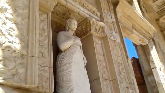 в самом начале прикол Китаец или Японец СЕЛФИ Б-Я 2011 06 28 смотреть онлайн