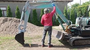 Замена масла в гидравлике.Грунтовка миниэкскаватора