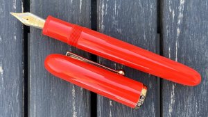 Перьевая ручка Jinhao 9016