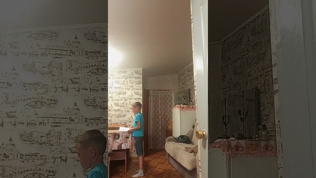 злой двойник и Серая дверь смотреть онлайн