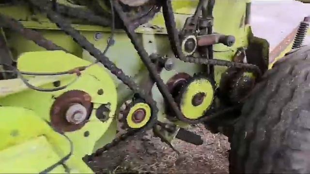 Пресс-подборщик рулонный Claas Rollant 240