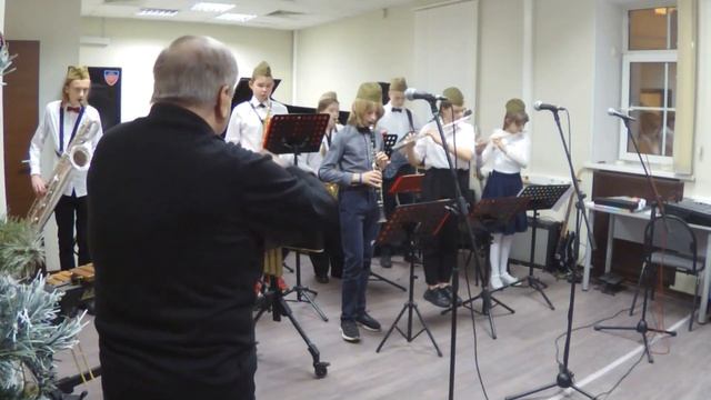 Арам Хачатурян «Танец с саблями» из балета «Гаянэ», Попурри песен о Москве Аранжировка Н.В.Медведев