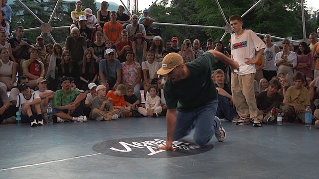 KOMAR, ZAZU ROCK VS FUNKY SHEM, VORON | FOOTWORK BATTLE | SEMI FINAL | ЛЕТО ДЖЕМ 2023 смотреть онлайн