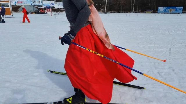 Очаровательная лыжница Таня смотреть онлайн