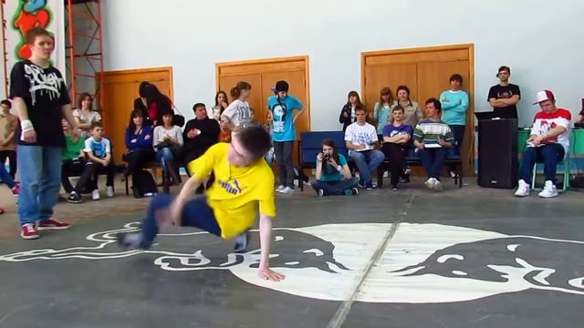 B-boy Антоха VS B-boy Тима (ПереБор Session 3) 2013