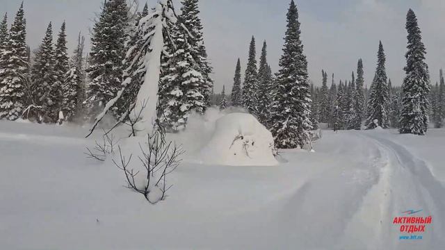 Учимся ездит на снегоходе AODES !!! Много снега и эмоций! #s