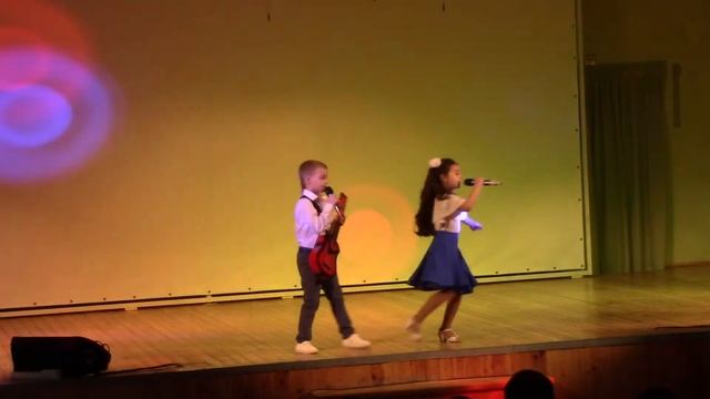 Камалова Алиса и Зюзь Денис - За розовым морем смотреть онлайн