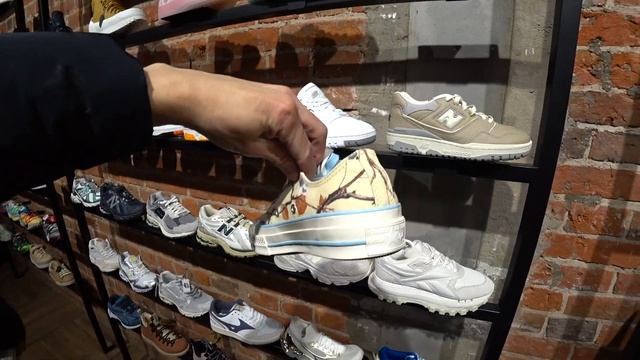 Поездка на Кастомафию | магазин кроссовок Никита Ефремов | Sneakerhead Russia Ч2 смотреть онлайн