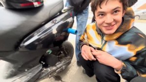 СТАНТ НА МОПЕДЕ ОТ ПЕРВОГО ЛИЦА - ПРИВЯЗАЛИ ВАТРУШКУ К
