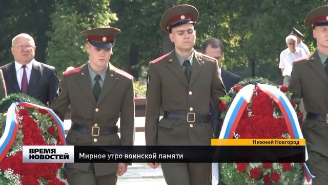 Шанцев и Бабич возложили цветы к Вечному огню в Нижего