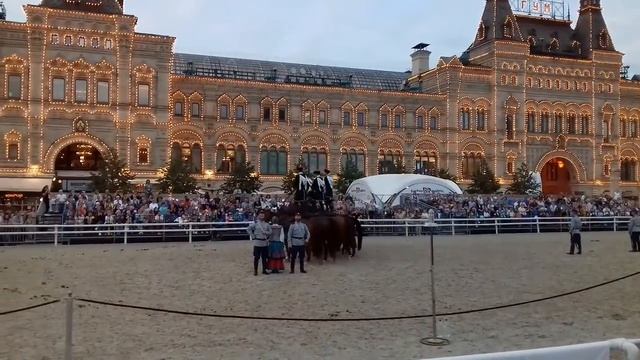 Фестиваль "Спасская башня". Кремлёвская школа верховой езды. Красная площадь. 31.08.2021 смотреть онлайн