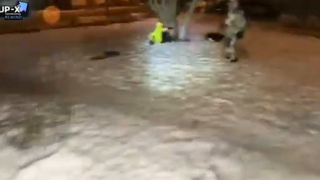 Данон 3 раза уе***ся с ватрушки смотреть онлайн