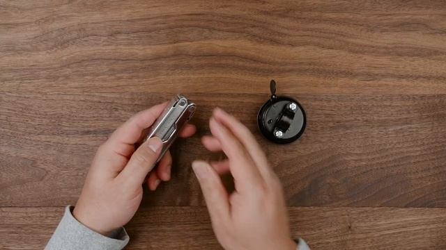 Leatherman Bond смотреть онлайн