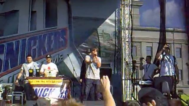 Сникерс( Snickers ) Урбания Самара 2011 - Мося vs Голливуд 2 смотреть онлайн