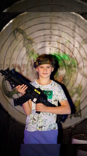 день рождения в лазертаге. смотреть онлайн