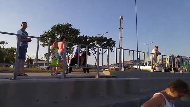 Детская механическая лошадка в действии. смотреть онлайн