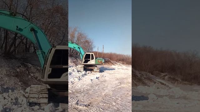 экскаватор  KOBELCO SK 200 работа
