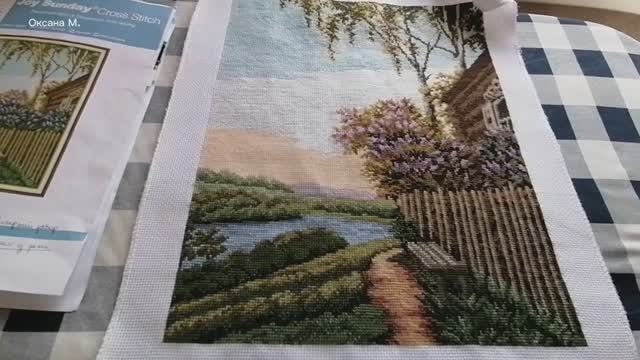 Дом у реки. Вышивка