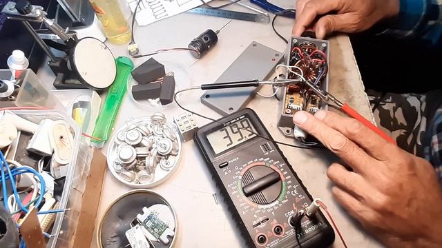 Регулируемый блок питания с электронного трансформат