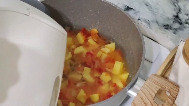 Күріштен сорпа.Етсіз,тез дайын болады.Суп с рисом без ?