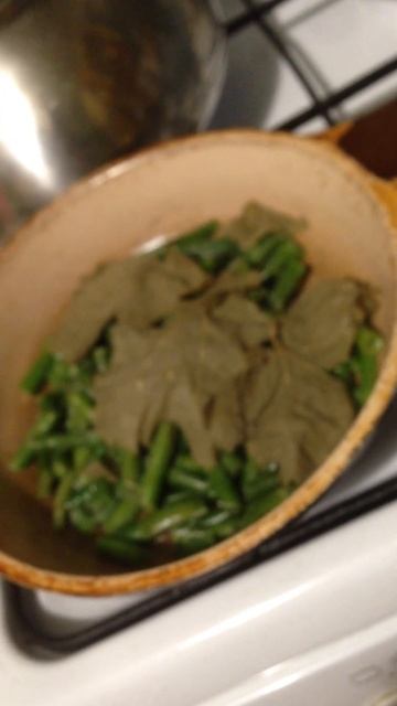 Как жарить стручковую фасоль с листьями винограда смотреть онлайн