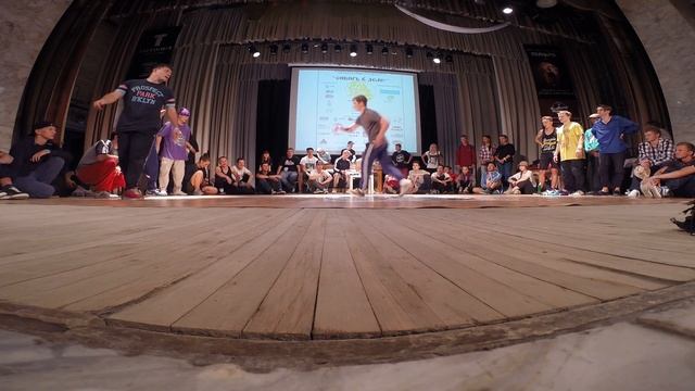 Шнурок vs Амбал смотреть онлайн