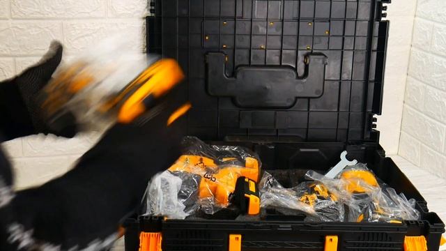 DeWalt 4в1 набор электроинструментов