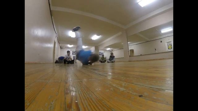 тренировка группы Break-Dance смотреть онлайн