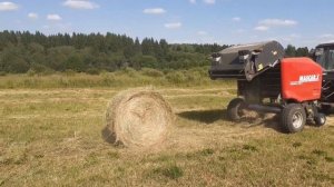 Рулонный пресс-подборщик для сена Mascar Corsa 420 L.