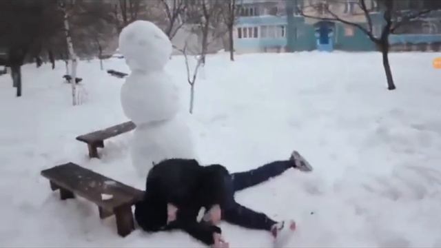 Как отпиз#еть снеговика