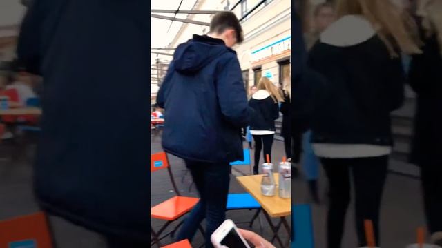 Разогнал малолеток с бухлом / Пранк / Лев Против / Прикол смотреть онлайн