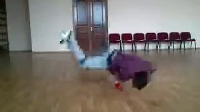 Брейк данс 11 оборотов в тотале