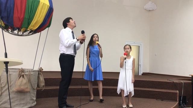 Далеко далеко далеко_ Семья Юрия Бондаренко_ Христианская песня_ 2019г смотреть онлайн