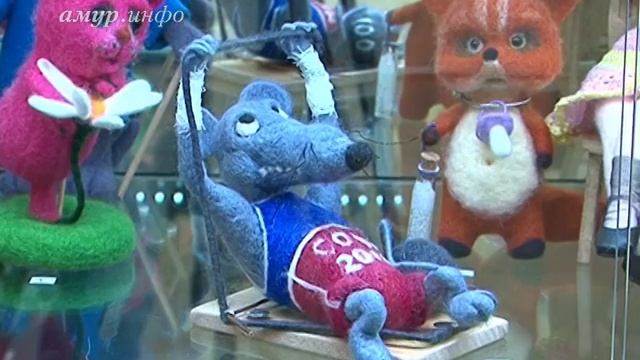 Пять благовещенских мастеров выставили свои изделия из валяной ... смотреть онлайн