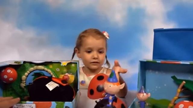 Бен и Холли Маленькое королевство огромная коробка с игрушками Бэн и Холи и игровая площадка смотреть онлайн