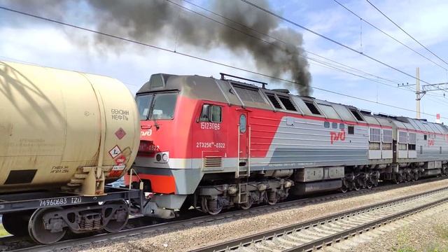 Тепловоз 2ТЭ25КМ-0322 на перегоне Предпортовая - Автово, г