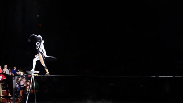 Tight Dance Wire Circus - Танцы на Проволоке