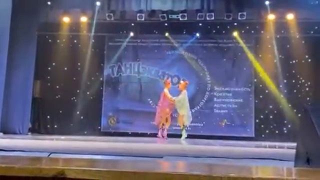 Дуэт. Карманова Анастасия и Воробьёва Елена. Прекрасное Мгновенье. смотреть онлайн