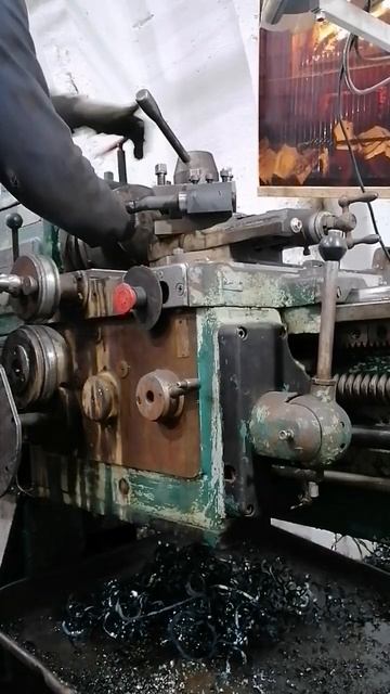 Торцовка втулок быстрее чем ЧПУ. Работа фасонным резц? смотреть онлайн