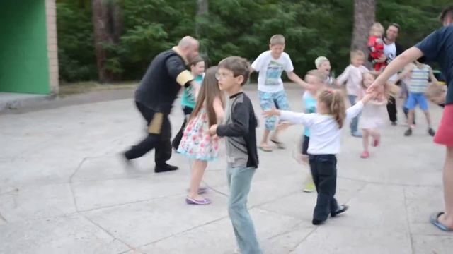 И тренируемся, и отдыхаем. Спортивный лагерь ушу